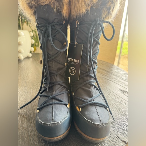 Fur lined Moon Boots Navy - Picture 3 of 9